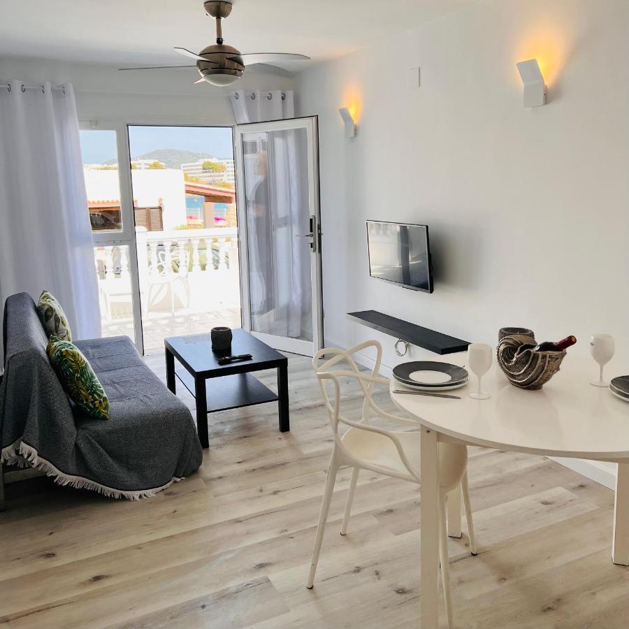 Jacaranda Apartments & Studios Es Cana Dış mekan fotoğraf