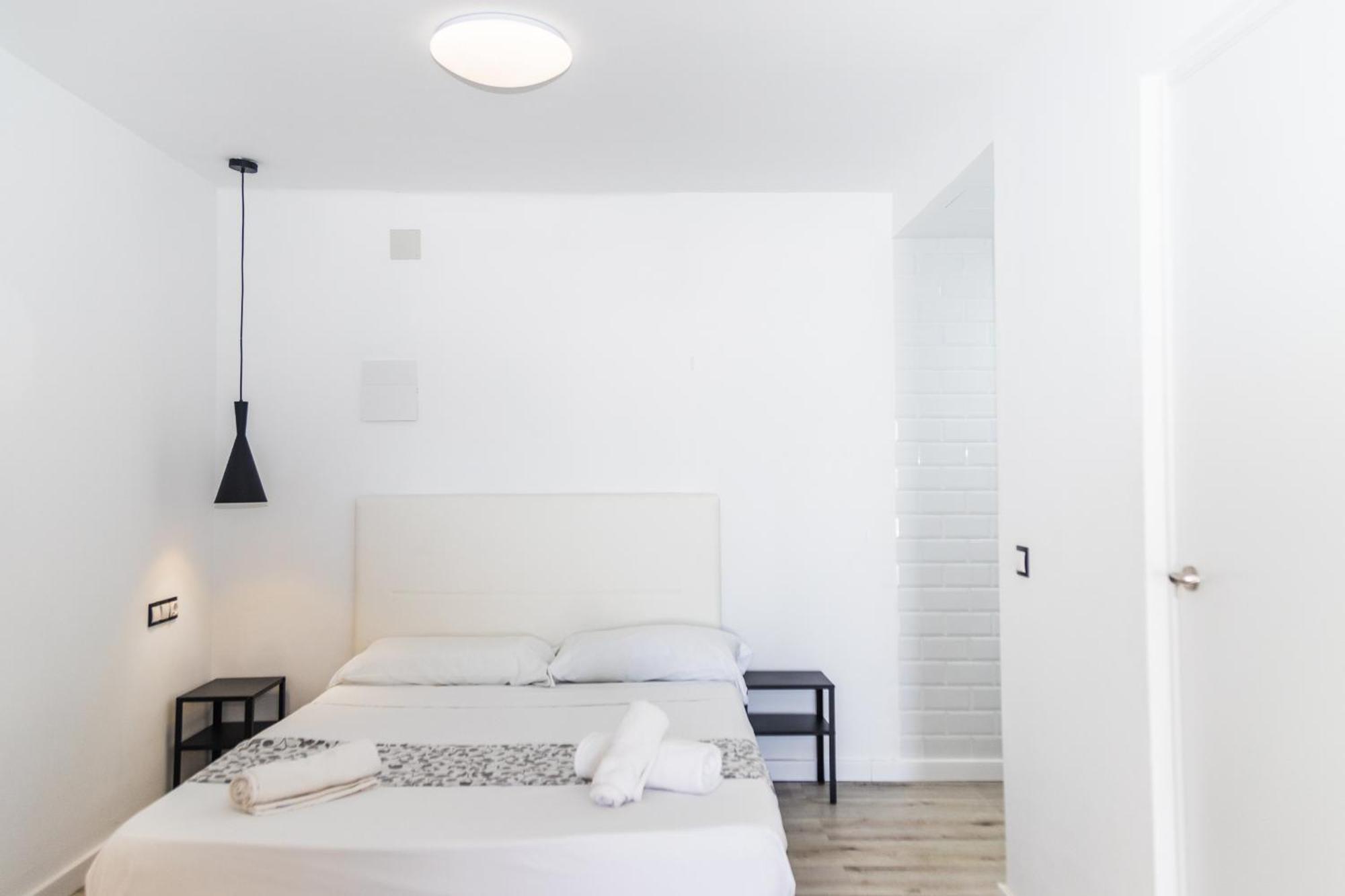 Jacaranda Apartments & Studios Es Cana Dış mekan fotoğraf