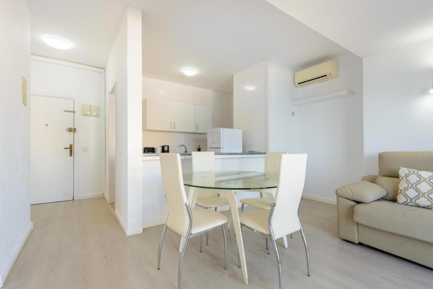 Jacaranda Apartments & Studios Es Cana Oda fotoğraf