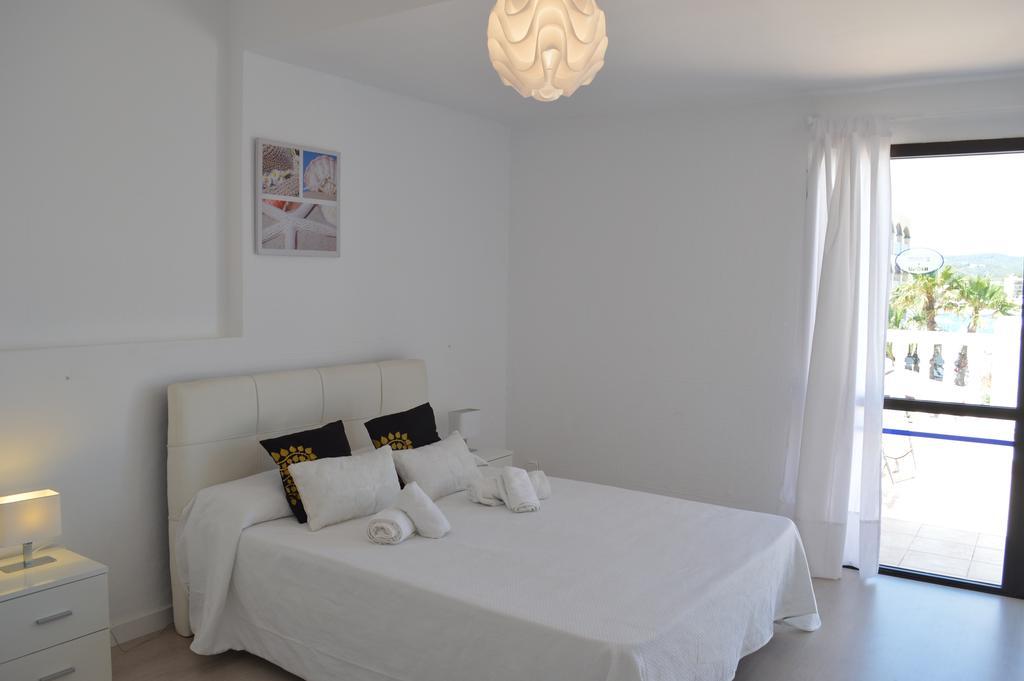 Jacaranda Apartments & Studios Es Cana Dış mekan fotoğraf