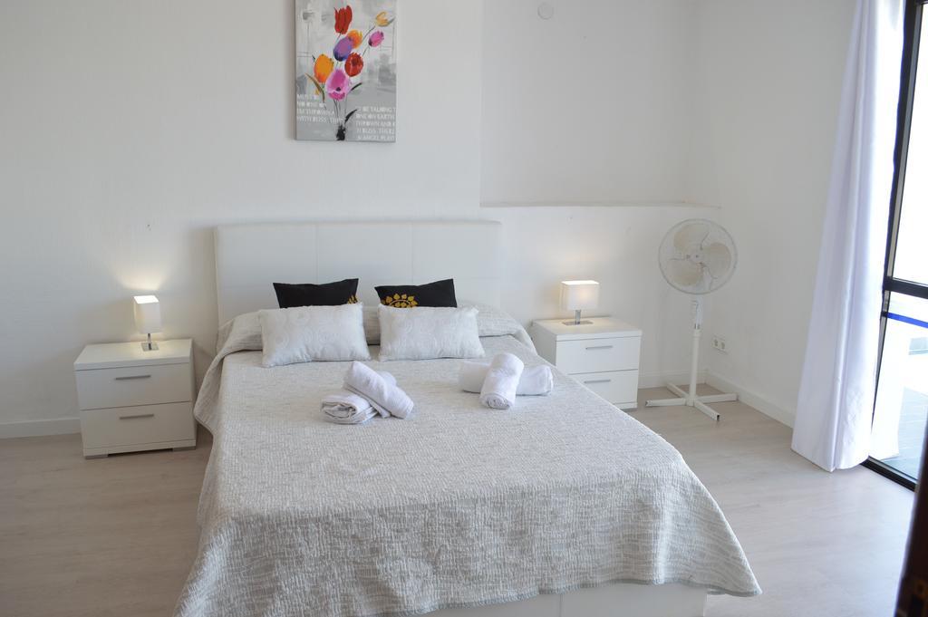 Jacaranda Apartments & Studios Es Cana Dış mekan fotoğraf