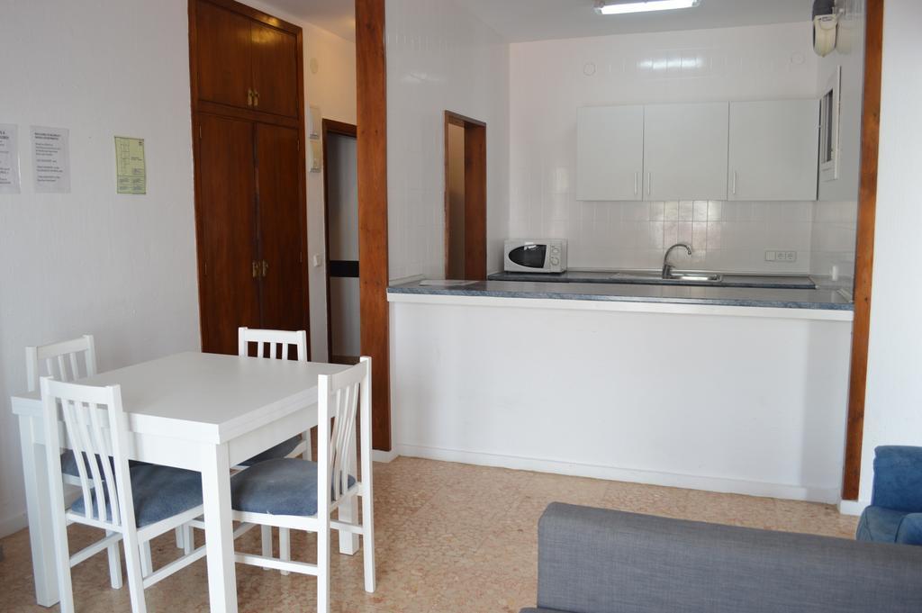 Jacaranda Apartments & Studios Es Cana Dış mekan fotoğraf
