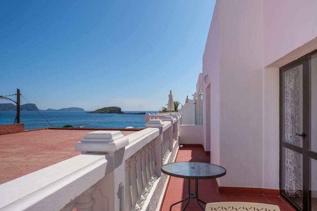 Jacaranda Apartments & Studios Es Cana Dış mekan fotoğraf