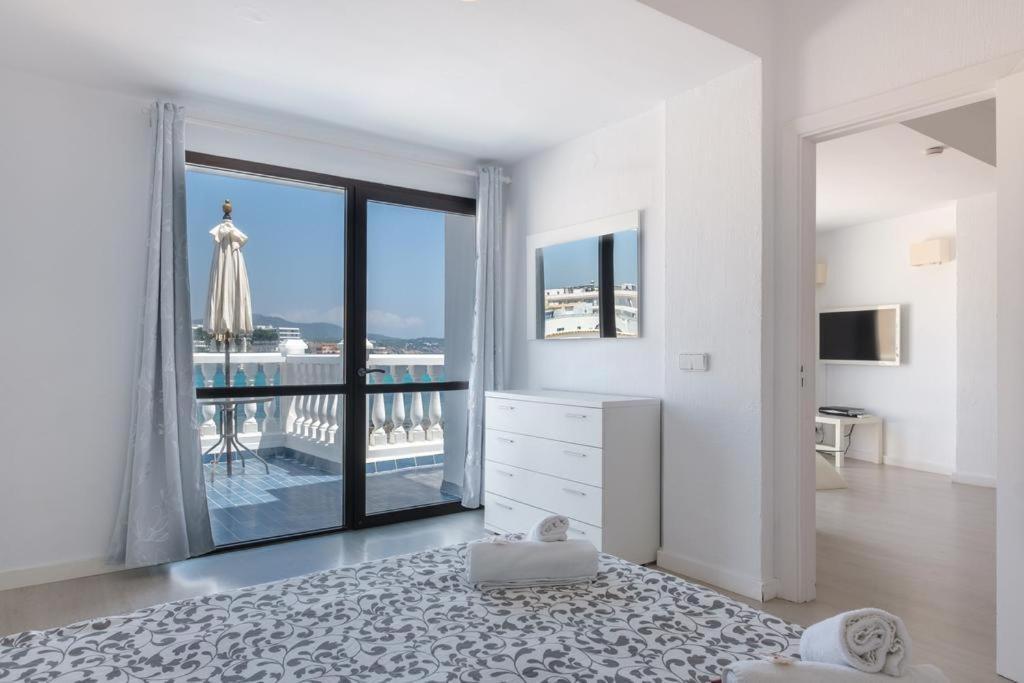 Jacaranda Apartments & Studios Es Cana Dış mekan fotoğraf