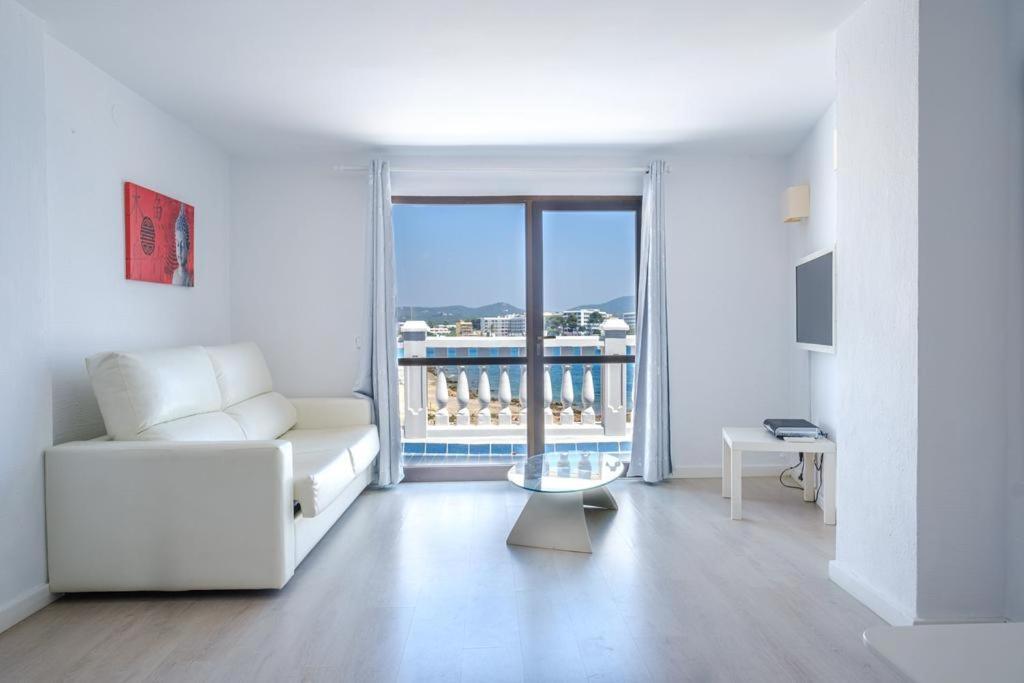 Jacaranda Apartments & Studios Es Cana Dış mekan fotoğraf
